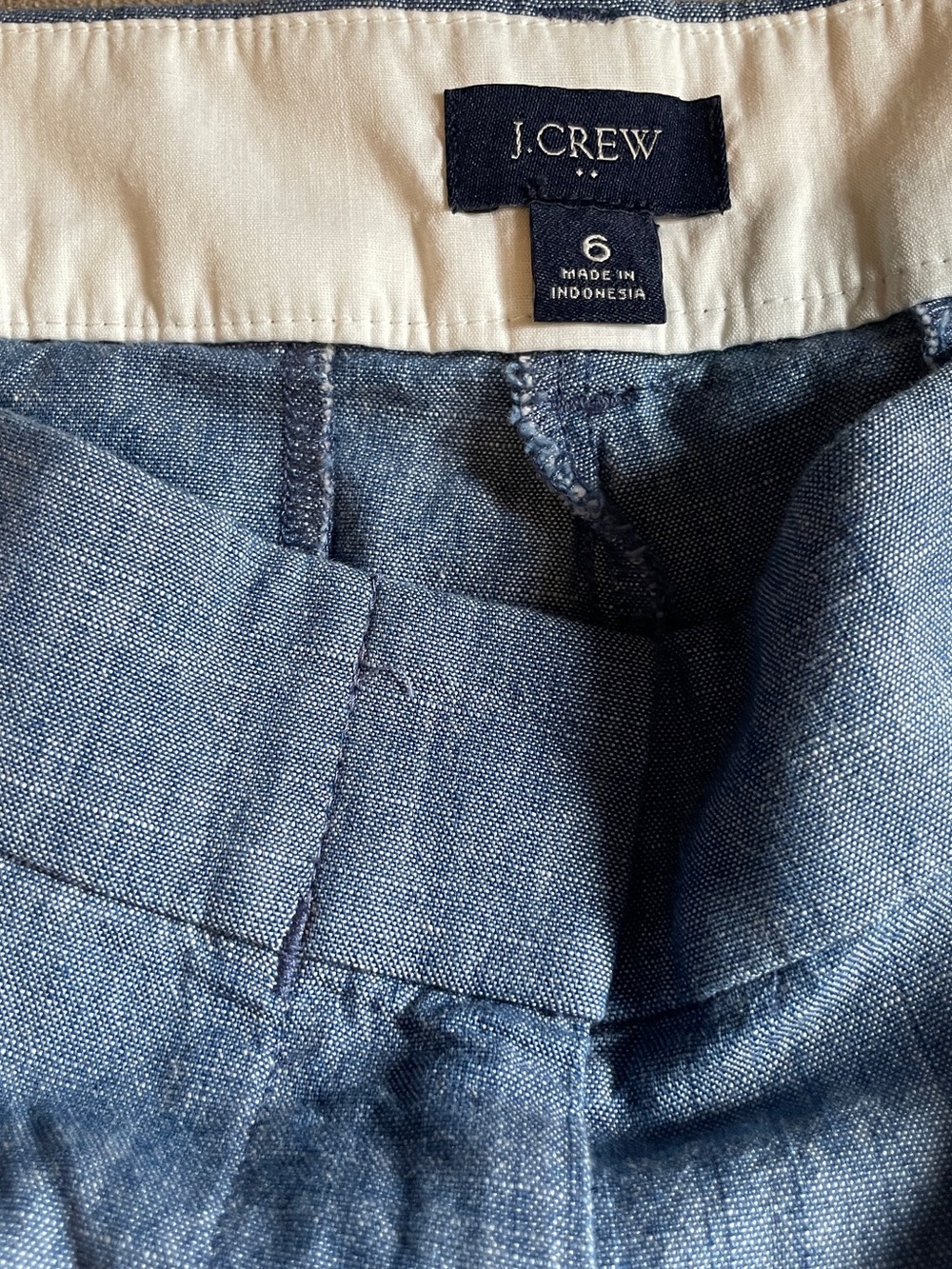 J.Crew 5” Classic Blue Chambray Cotton Shorts Side Pockets Size 6 - Picture 2 of 6